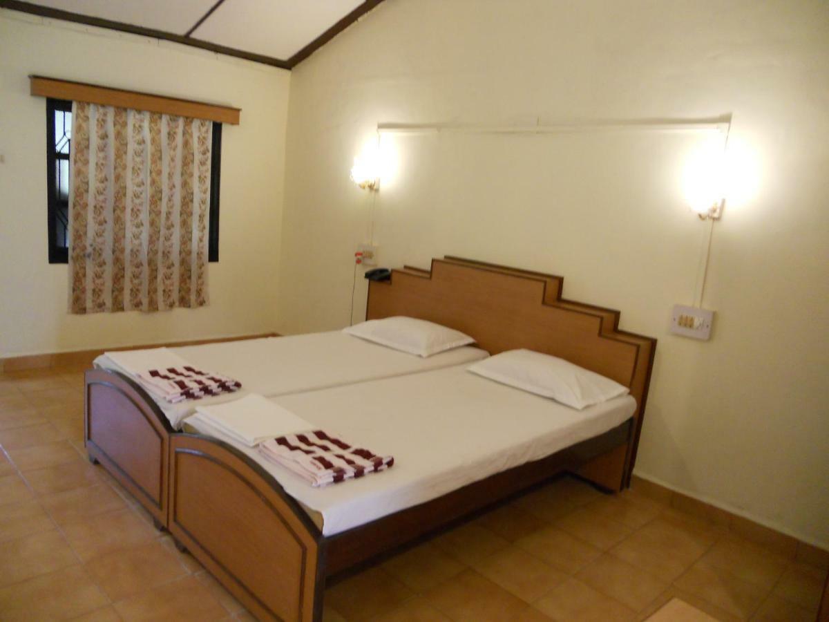 Lamour Beach Resort Benaulim Bagian luar foto
